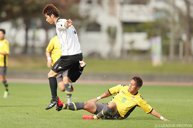 終盤にロングスローから決定機を作った清武 功暉（千葉）【DAZNニューイヤー杯 沖縄ラウンド 札幌vs千葉】