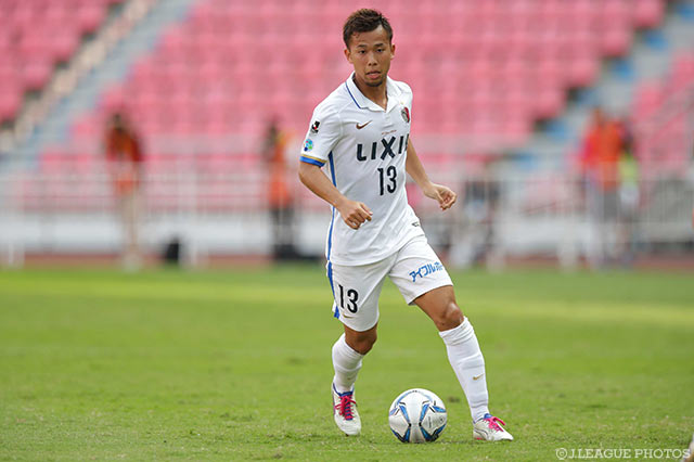 ドリブル突破からシュートを放った中村 充孝（鹿島）【アジアチャレンジ バンコクＵvs鹿島】