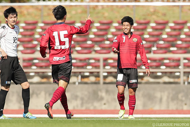 反撃の一撃を決め、1点差とした上門 知樹（琉球）【DAZNニューイヤー杯 沖縄ラウンド 琉球vs札幌】