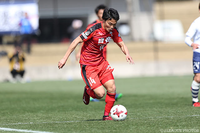 後半からピッチに送り出された田中 達也（熊本）【DAZNニューイヤー杯 鹿児島ラウンド 鹿児島vs熊本】