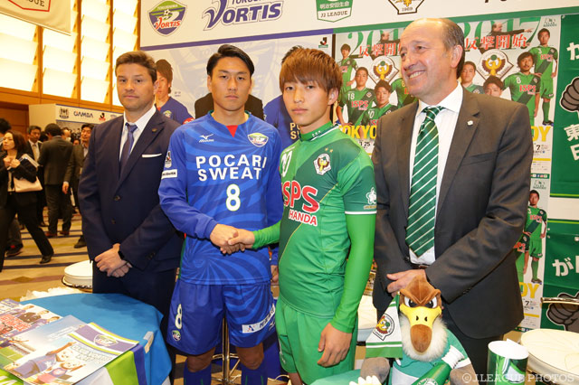岩尾（徳島）と井上（東京Ｖ）【２０１７Ｊリーグキックオフカンファレンス】
