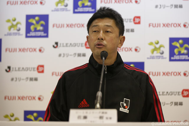 「選手たちは非常にやる気に満ち溢れている」とチームへの期待を口にした佐藤 一樹監督（Ｕ－18Ｊリーグ選抜）【NEXT GENERATION MATCH 前日会見】