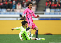 追加点につながるシュートを放った金崎 夢生（鹿島）