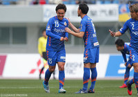 島田 譲が意表を突く直接FKをねじ込み、先制した長崎【明治安田Ｊ２ 第1節 長崎vs群馬】