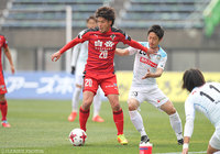 CKから先制点をアシストした上里 一将（熊本）【明治安田Ｊ２ 第1節 熊本vs讃岐】