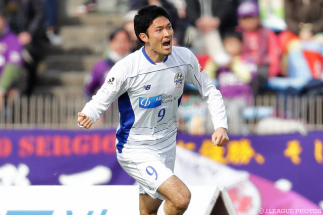 先制ヘッドで試合の均衡を破った瀬沼 優司（山形）【明治安田Ｊ２ 第1節 京都vs山形】