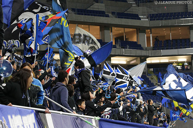 熱い応援で選手を叱咤激励したＧ大阪のファン・サポーター【ＡＣＬ GS MD2 Ｇ大阪vs済州】