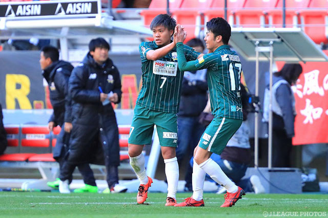 田中 パウロ淳一のゴールで待望のリードを奪った岐阜【明治安田Ｊ２ 第2節 名古屋vs岐阜】