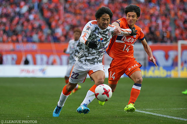 絶妙なクロスで先制点をアシストした枝村 匠馬（清水）【明治安田Ｊ１ 第3節 新潟vs清水】