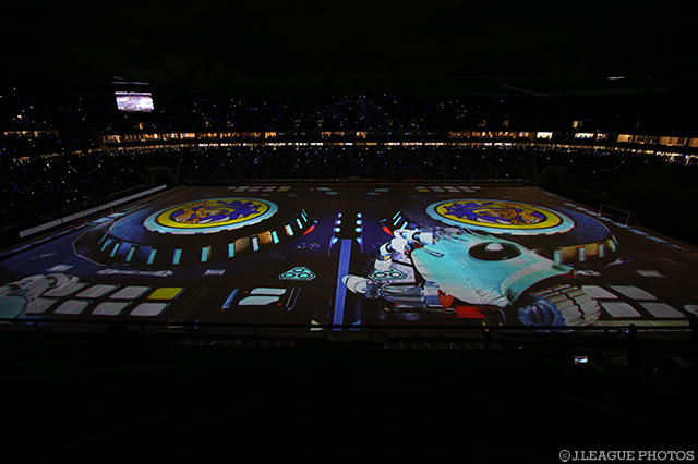 Jリーグ史上初となるフィールド上でのプロジェクションマッピング【明治安田Ｊ１ 第3節 Ｇ大阪vsFC東京】