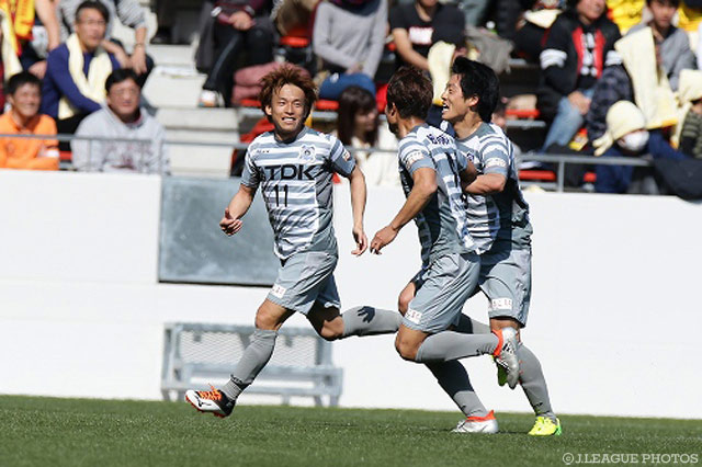 巧みなワンタッチの得点で秋田に勝点をもたらした久富 賢【明治安田Ｊ３ 第1節 北九州vs秋田】