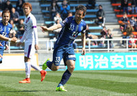 3分に古巣から先制点を奪取した山瀬 功治（福岡）【明治安田Ｊ２ 第3節 福岡vs京都】