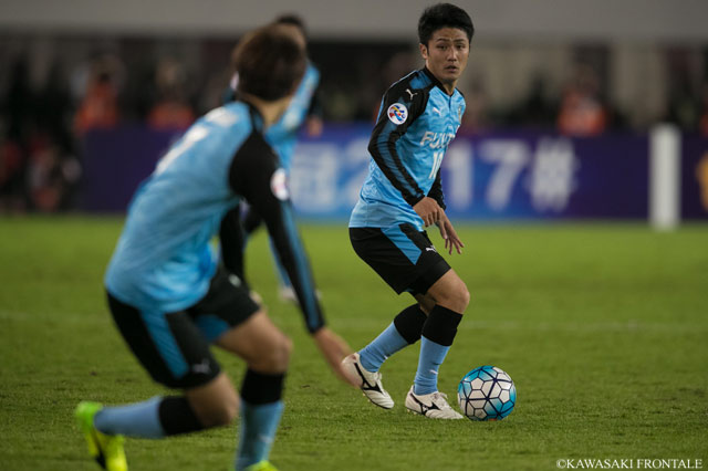 小林 悠に決定的なパスを送りチャンスを作った大島 僚太（川崎Ｆ）【ＡＣＬ GS MD3 広州恒大vs川崎Ｆ】