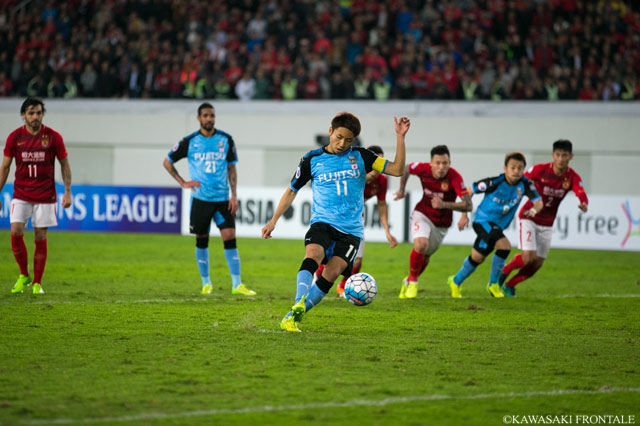 終了間際に同点となるPKを決めた小林 悠（川崎Ｆ）【ＡＣＬ GS MD3 広州恒大vs川崎Ｆ】