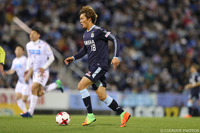 決定的な一撃がポストに嫌われた小川 航基（磐田）【ルヴァンカップ GS 第1節 磐田vs札幌】