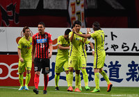 今季初勝利を狙う広島は21分に水本 裕貴のヘッドで同点に追いつく【明治安田Ｊ１ 第4節 札幌vs広島】