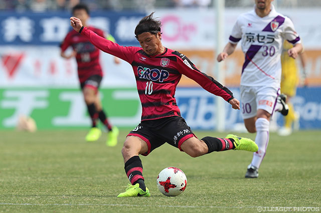 同点ゴールのアシストし、攻撃を活性化させた大竹 洋平（岡山）【明治安田Ｊ２ 第4節 岡山vs京都】