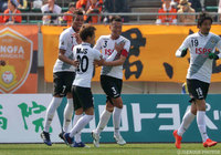 井林 章（#3）の2試合連続ゴールで試合の均衡を破った東京Ｖ【明治安田Ｊ２ 第4節 山口vs東京Ｖ】