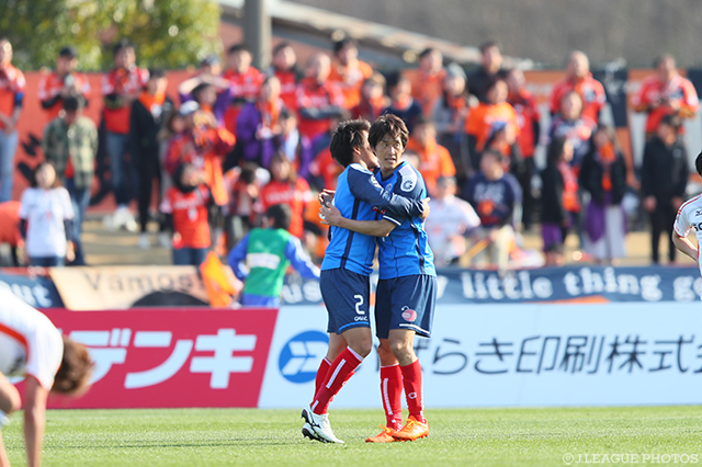 連敗を２で止め勝利を喜ぶ水戸の選手たち【明治安田Ｊ2 第5節 水戸vs愛媛】