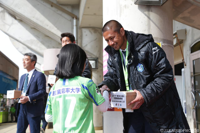元日本代表DF坪井 慶介選手が募金に参加！【明治安田Ｊ２ 第5節 湘南vs千葉】