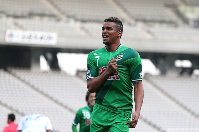 4試合連続ゴールで勝利に導いたアラン ピニェイロ（東京Ｖ）【明治安田Ｊ2 第5節 東京Ｖvs岐阜】