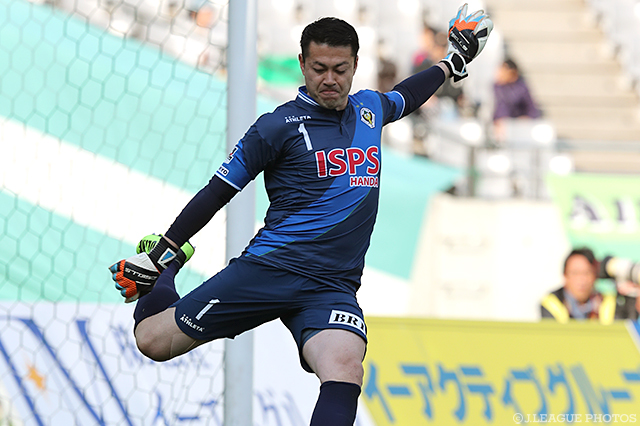 4試合連続完封で勝利に貢献した守護神・柴崎 貴広（東京Ｖ）【明治安田Ｊ2 第5節 東京Ｖvs岐阜】