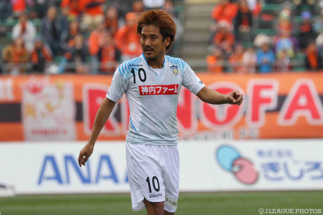 絶妙なクロスで決定機を作った高木 和正（讃岐）【明治安田Ｊ２ 第5節 山口vs讃岐】