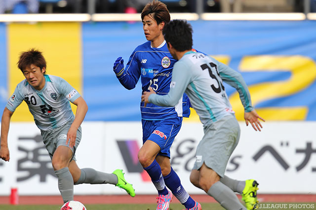 左サイドからのクロスで決定機を演出した汰木 康也（山形）【明治安田Ｊ２ 第5節 山形vs福岡】