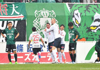 逆転ゴールのきっかけとなる鋭いクロスを供給したワシントン（名古屋）【明治安田Ｊ２ 第5節 松本vs名古屋】