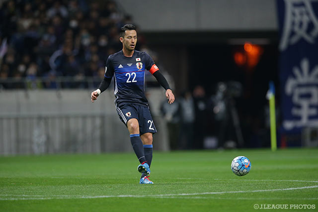 ディフェンスラインを統率した吉田 麻也（サウサンプトン）。ヘディングで試合を決定づける4点目を叩き込む【ロシアＷ杯 アジア最終予選 日本vsタイ】