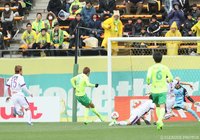 千葉は8分、ピッチ中央でパスを受けた清武 功暉が落ち着いて流し込み先制【明治安田Ｊ２ 第6節 千葉vs京都】