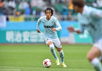 全得点に絡み、存在感を見せつけた中村 俊輔（磐田）【明治安田Ｊ１ 第5節 磐田vs清水】