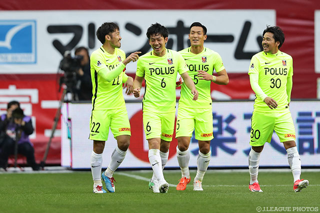 CKを頭で合わせて貴重な追加点を決めた遠藤 航（浦和 #6）【明治安田Ｊ１ 第5節 神戸vs浦和】