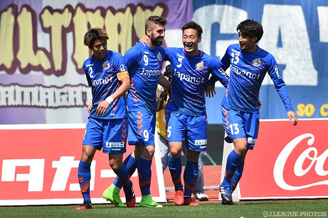 2試合連続ゴールとストライカーの本領を発揮したファンマ（長崎 #9）【明治安田Ｊ２ 第6節 長崎vs山形】