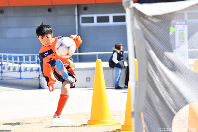 キックターゲットに挑戦！うまく決められたかな！？【明治安田Ｊ３ 第4節 長野vs福島】