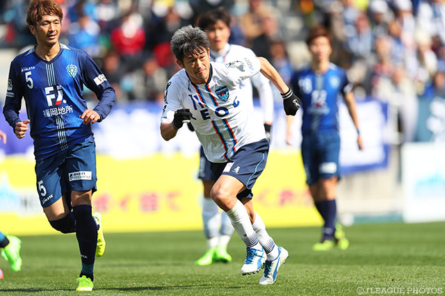 今季5度目の先発出場で62分までプレーした三浦 知良（横浜FC）【明治安田Ｊ２ 第6節 福岡vs横浜FC】