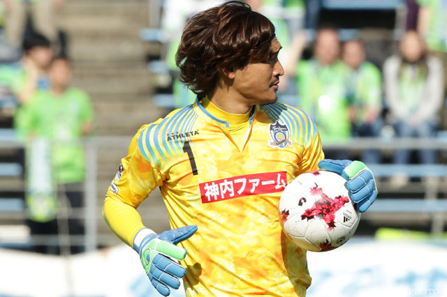 湘南の猛攻を0点に抑え切った清水 健太（讃岐）【明治安田Ｊ２ 第6節 讃岐vs湘南】