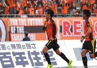 ７３分に均衡を破る今季初ゴールを決めた星 雄次（山口）【明治安田Ｊ２ 第7節 山口vs徳島】