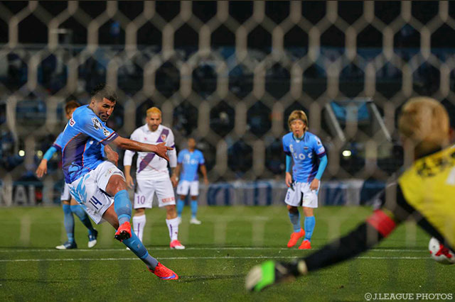 PKを決め、この日2点目を挙げたイバ（横浜FC）【明治安田Ｊ２ 第7節 横浜FCvs京都】