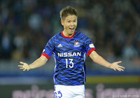 ゴール左隅へと鮮やかな決勝ゴールを決めた金井 貢史（横浜FM）【明治安田Ｊ１ 第6節 横浜FMvs磐田】