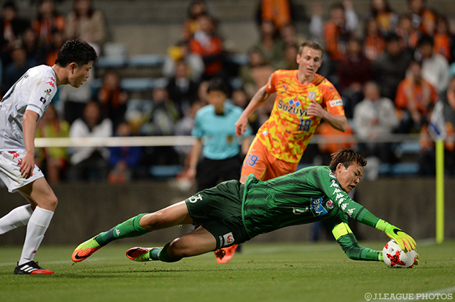 １点を守り抜いた守護神・ク ソンユン（札幌）【ルヴァンカップ GS 第2節 清水vs札幌】