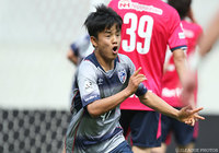 決勝点を決め、Ｊ３リーグ最年少得点記録を更新した久保 建英（Ｆ東23）【明治安田Ｊ３ 第5節 Ｃ大23vsＦ東23】