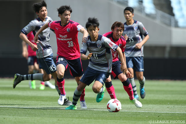 一際存在感を放った久保は85分まで出場した【明治安田Ｊ３ 第5節 Ｃ大23vsＦ東23】