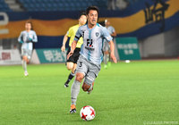 CKから決勝点を見事にアシストした駒野 友一（福岡）【明治安田Ｊ２ 第8節 長崎vs福岡】