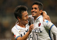 共に得点し、鹿島の大勝に貢献した遠藤 康（左）とペドロ ジュニオール【明治安田Ｊ１ 第7節 仙台vs鹿島】