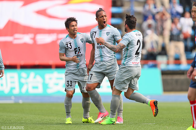 ウェリントンの今季4点目で同点に追いついた福岡【明治安田Ｊ２ 第9節 水戸vs福岡】