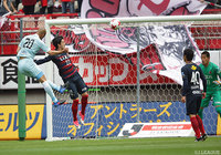 5試合ぶりの得点となる先制ヘッドを押し込んだ川又 堅碁（磐田）【明治安田Ｊ１ 第8節 鹿島vs磐田】