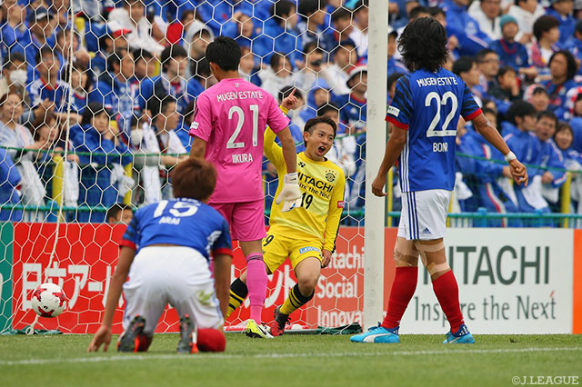 先制からわずか2分後に追加点を押し込んだ中川 寛斗（柏）【明治安田Ｊ１ 第8節 柏vs横浜FM】