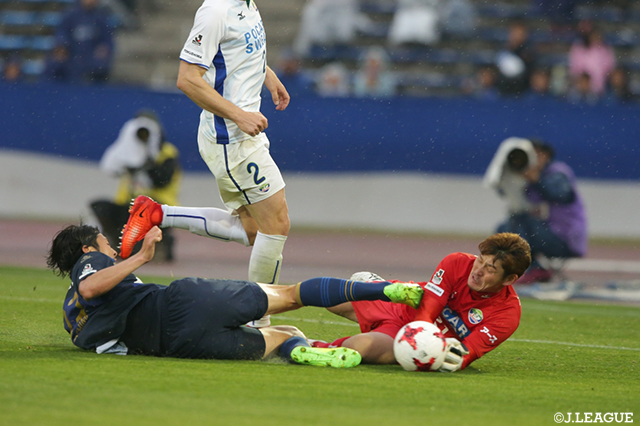 体を張ってゴールを守った梶川 裕嗣（徳島）【明治安田Ｊ２ 第9節 町田vs徳島】