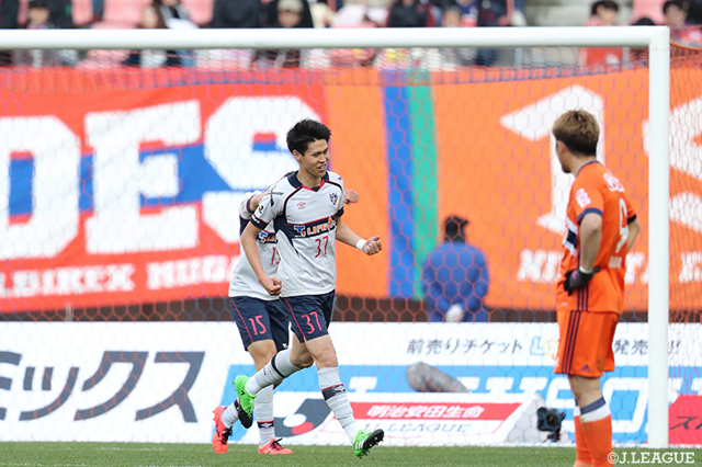 69分に貴重な追加点をもたらした橋本 拳人（FC東京）【明治安田Ｊ１ 第8節 新潟vsFC東京】